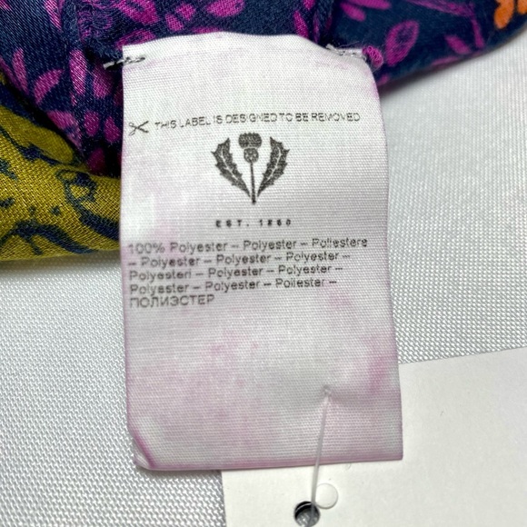 Wrap Scarf floral geometric from FRAAS 72” L - Picture 4 of 12